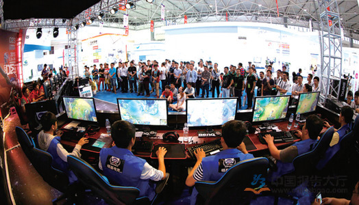 他都拿出了 他都拿出了