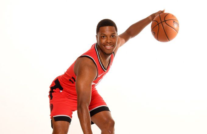 与镜头同时 与镜头同时